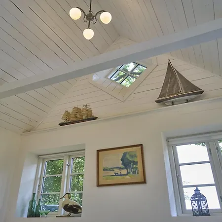 Vakantiehuis Merrit - 250m From The Sea By Interhome