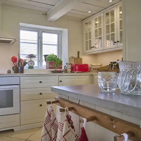 بيت للعطل Merrit - 250m From The Sea By Interhome غودهيم