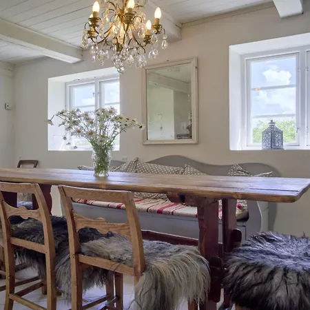 Merrit - 250m From The Sea By Interhome *