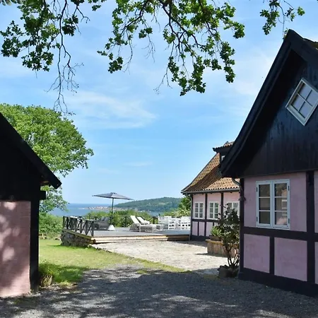Dom wakacyjny Merrit - 250m From The Sea By Interhome Gudhjem